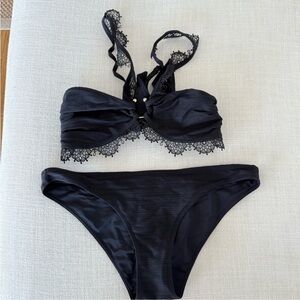 Black bikini for love and lemons